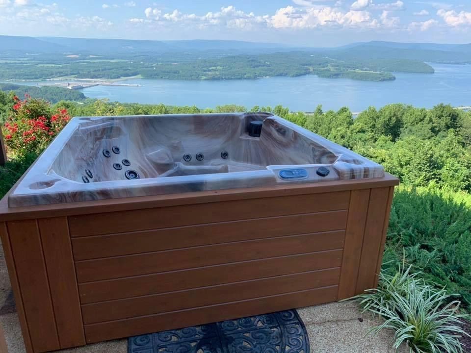 Tennessee Tub Factory logo