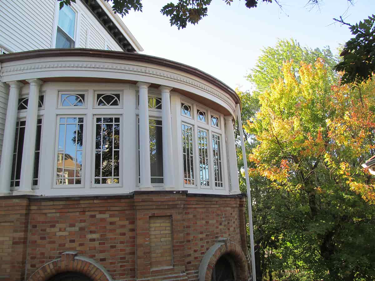 Everett Aluminum logo