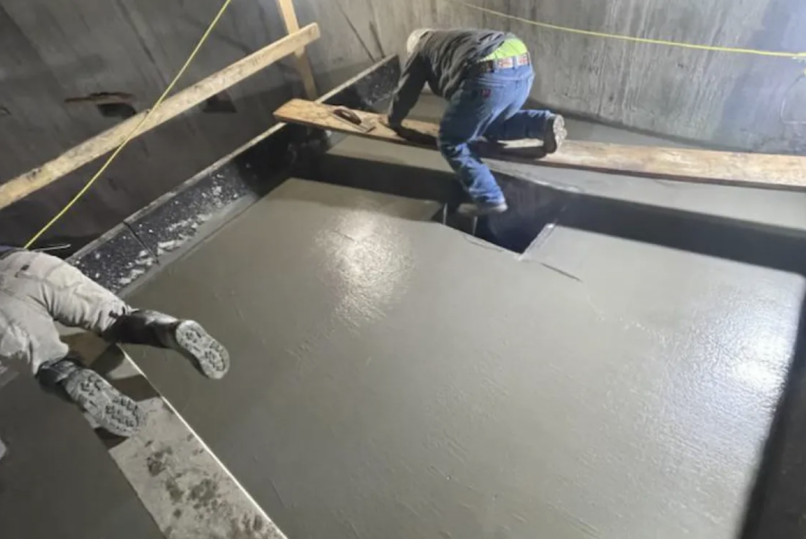 Lopez Quality Concrete LLC logo