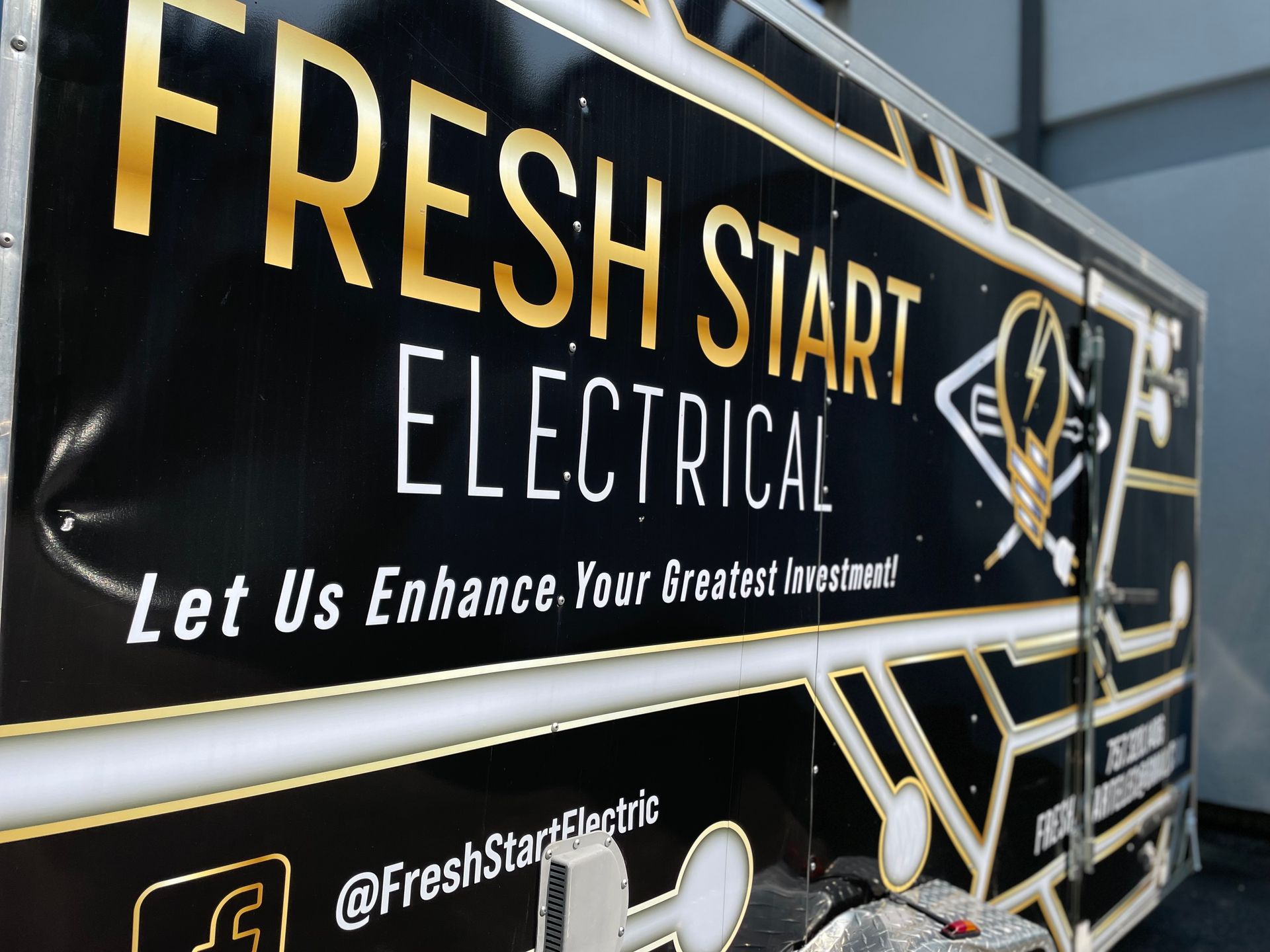Fresh Start Electrical logo