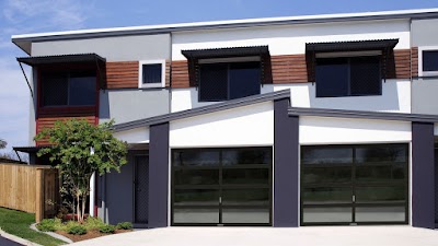 Johnsons Mobile Garage Door Repair logo