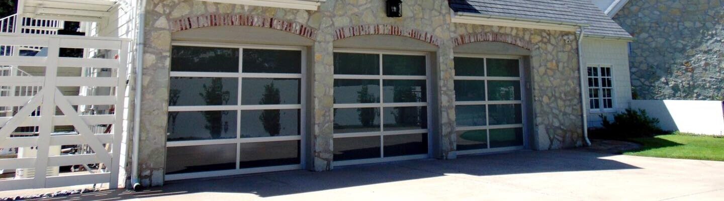 Coney's Garage Doors logo